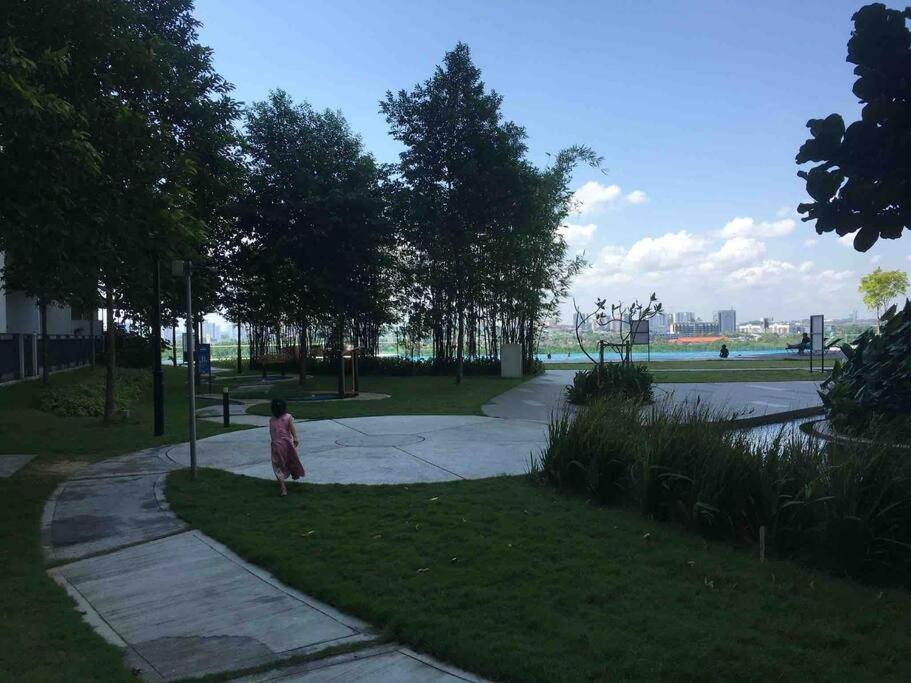 Homenest Jb City Poolview Suite By Cozy Home Johor Bahru Zewnętrze zdjęcie