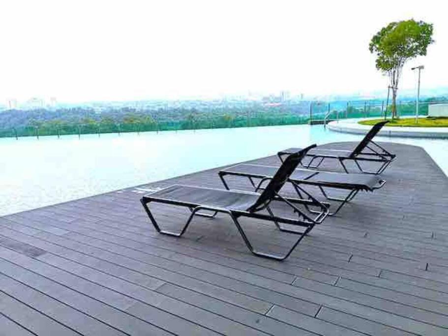 Homenest Jb City Poolview Suite By Cozy Home Johor Bahru Zewnętrze zdjęcie