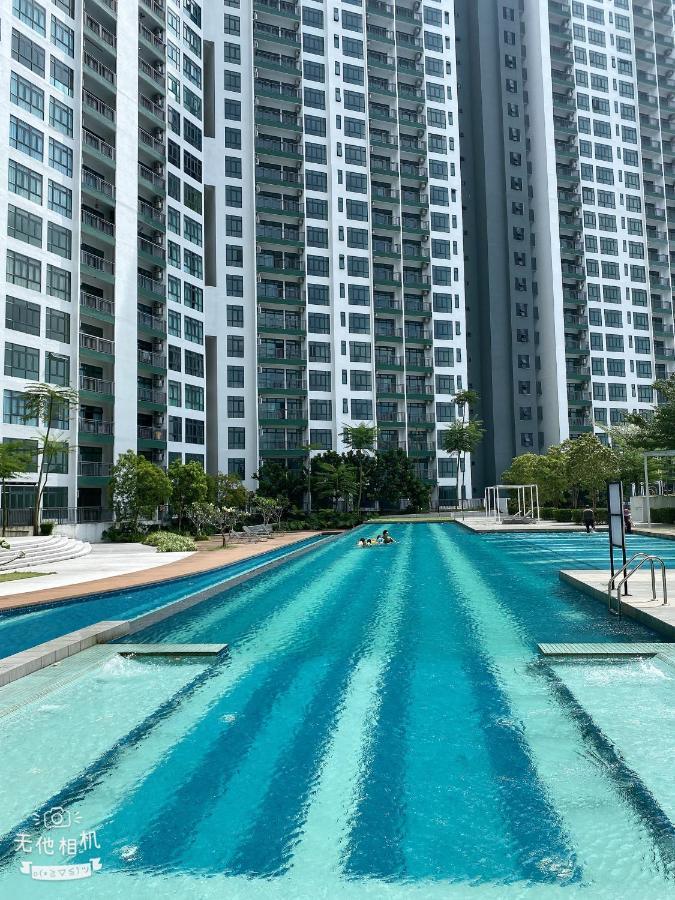 Homenest Jb City Poolview Suite By Cozy Home Johor Bahru Zewnętrze zdjęcie
