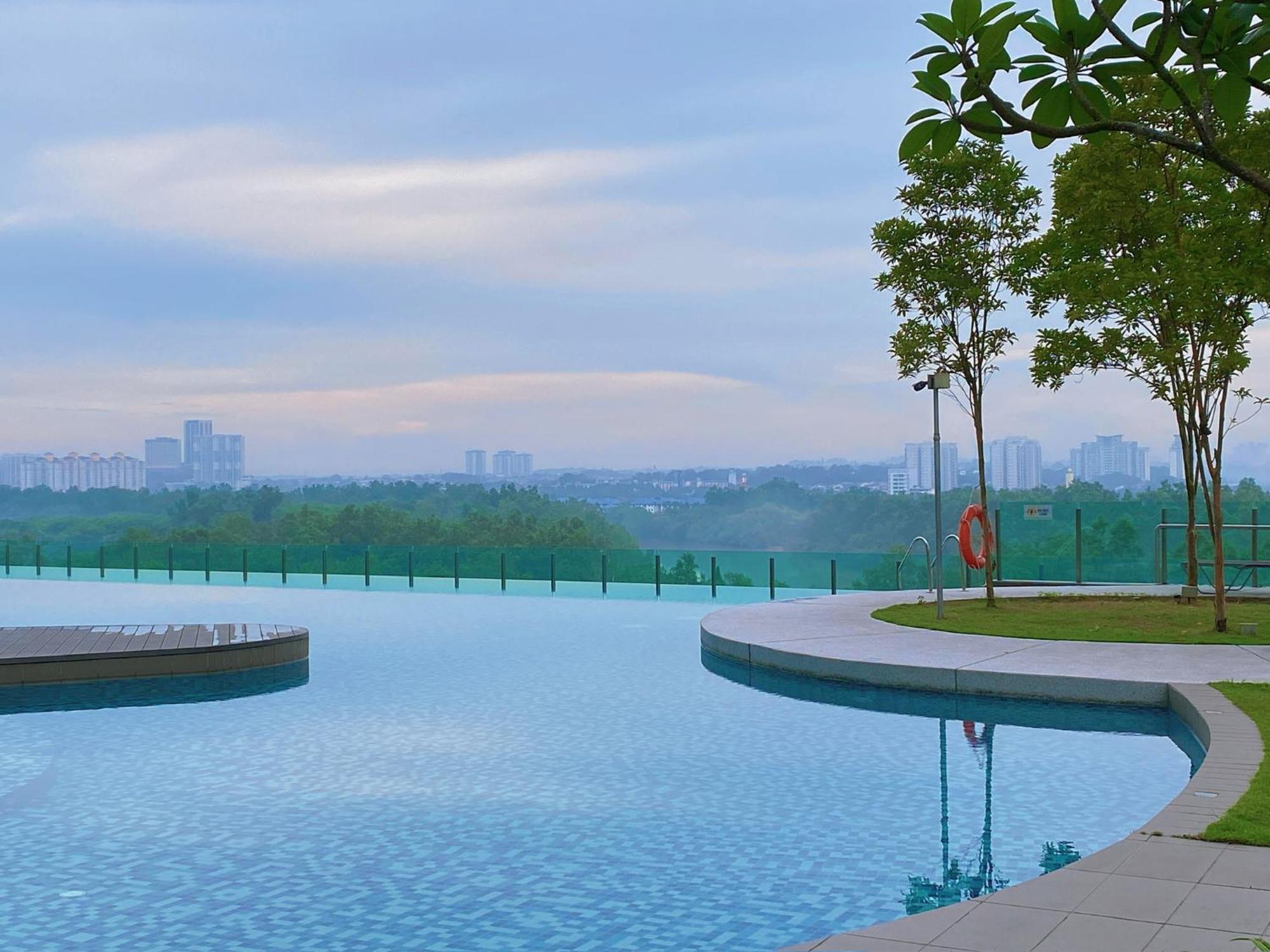 Homenest Jb City Poolview Suite By Cozy Home Johor Bahru Zewnętrze zdjęcie