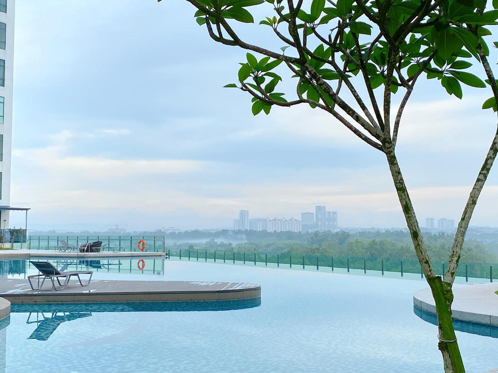 Homenest Jb City Poolview Suite By Cozy Home Johor Bahru Zewnętrze zdjęcie